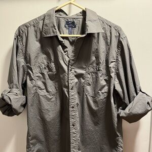 Slim fit - Long sleeve with loop and button for roll up sleeve option